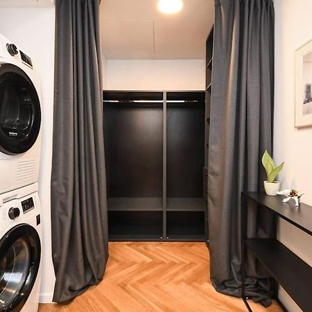 ברטיסלאבה Skypark Luxury Apartment With Skyline View & Free Parking מראה חיצוני תמונה