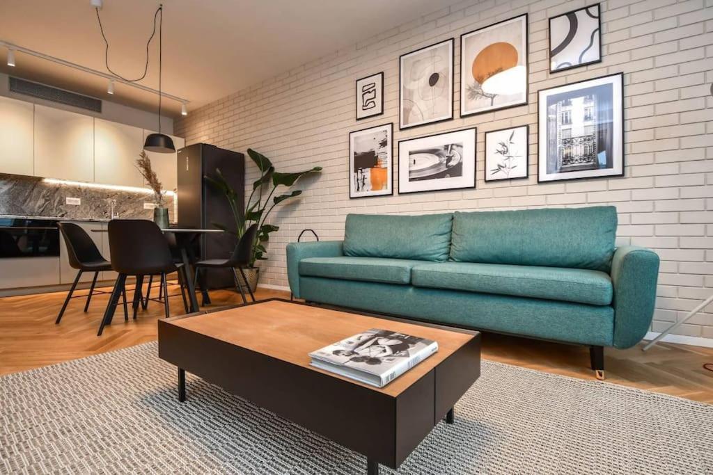 ברטיסלאבה Skypark Luxury Apartment With Skyline View & Free Parking מראה חיצוני תמונה