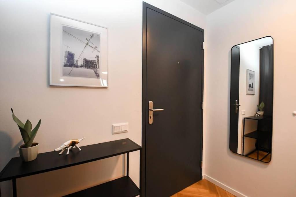 ברטיסלאבה Skypark Luxury Apartment With Skyline View & Free Parking מראה חיצוני תמונה