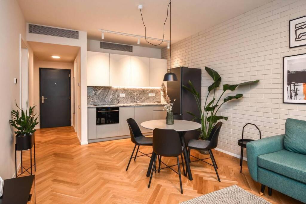 ברטיסלאבה Skypark Luxury Apartment With Skyline View & Free Parking מראה חיצוני תמונה
